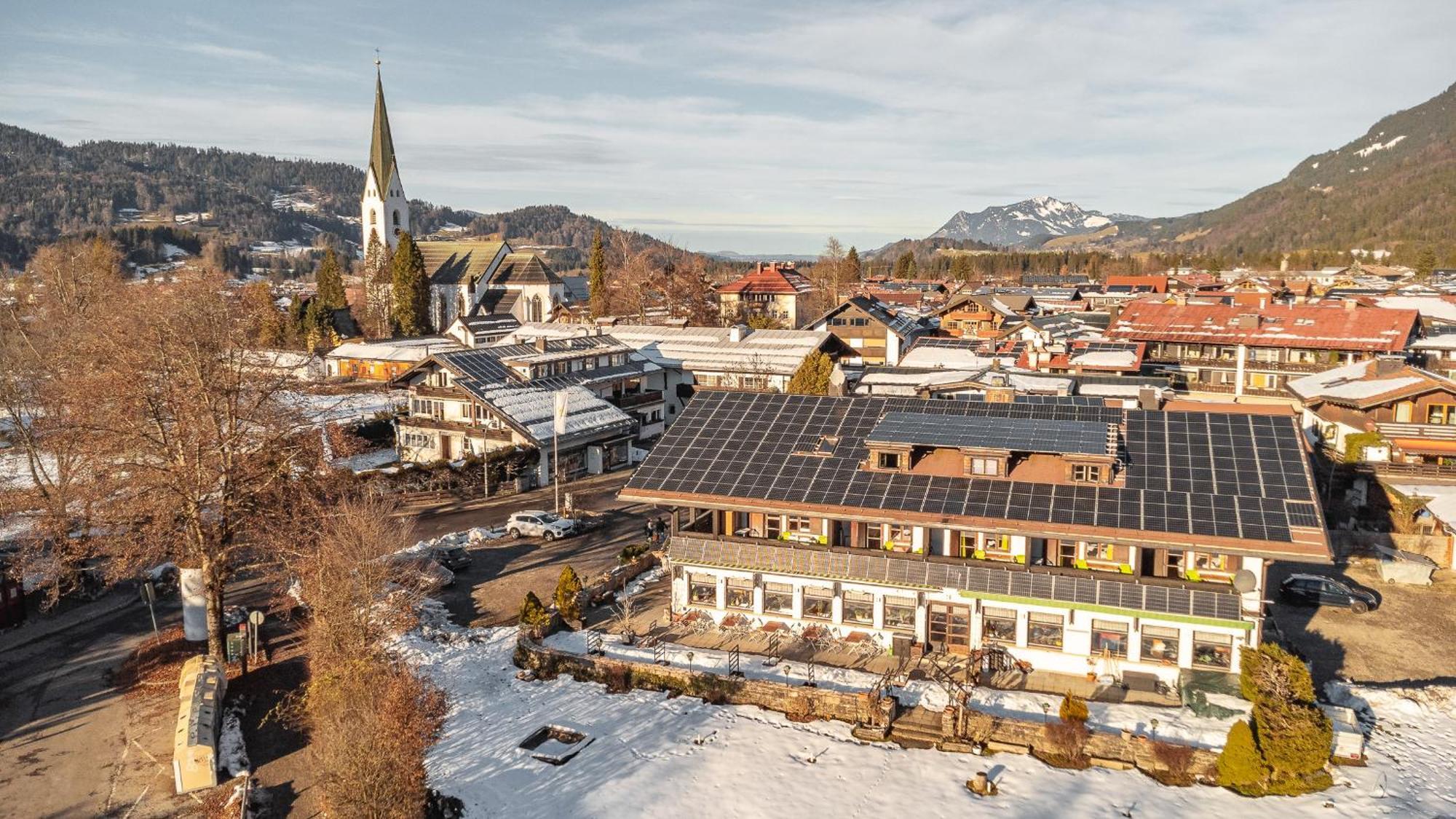 Hostel - Ron'S Guesthouse Oberstdorf Ngoại thất bức ảnh