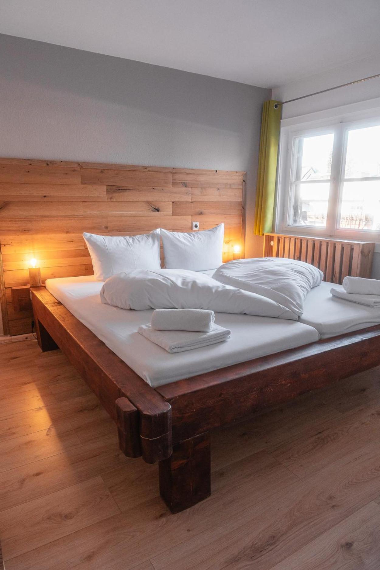Hostel - Ron'S Guesthouse Oberstdorf Ngoại thất bức ảnh