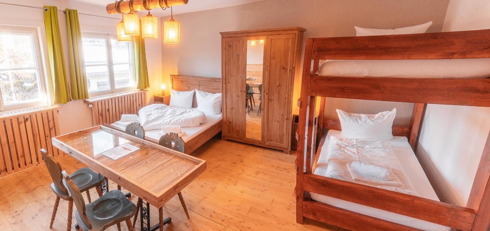 Hostel - Ron'S Guesthouse Oberstdorf Ngoại thất bức ảnh