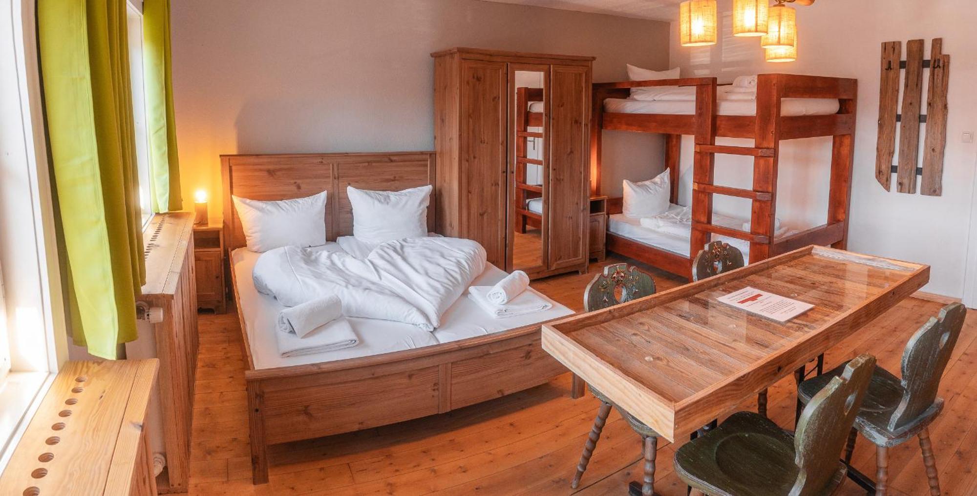 Hostel - Ron'S Guesthouse Oberstdorf Ngoại thất bức ảnh