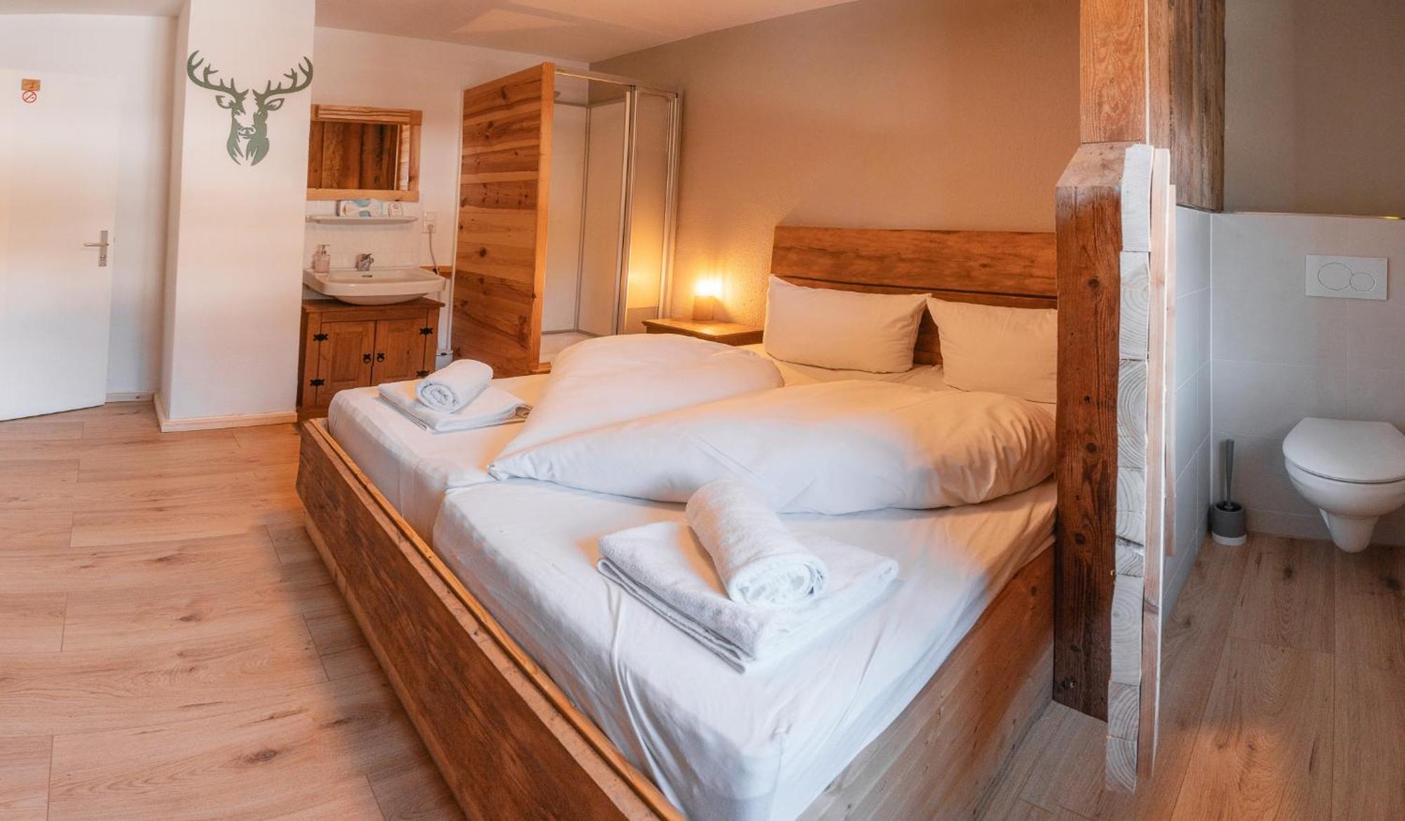 Hostel - Ron'S Guesthouse Oberstdorf Ngoại thất bức ảnh